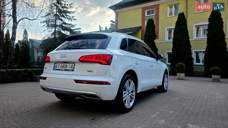 Внедорожник / Кроссовер Audi Q5 2017 в Ивано-Франковске