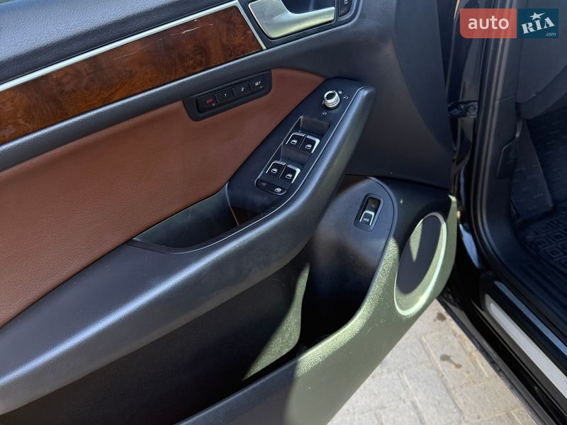 Позашляховик / Кросовер Audi Q5 2015 в Чернівцях