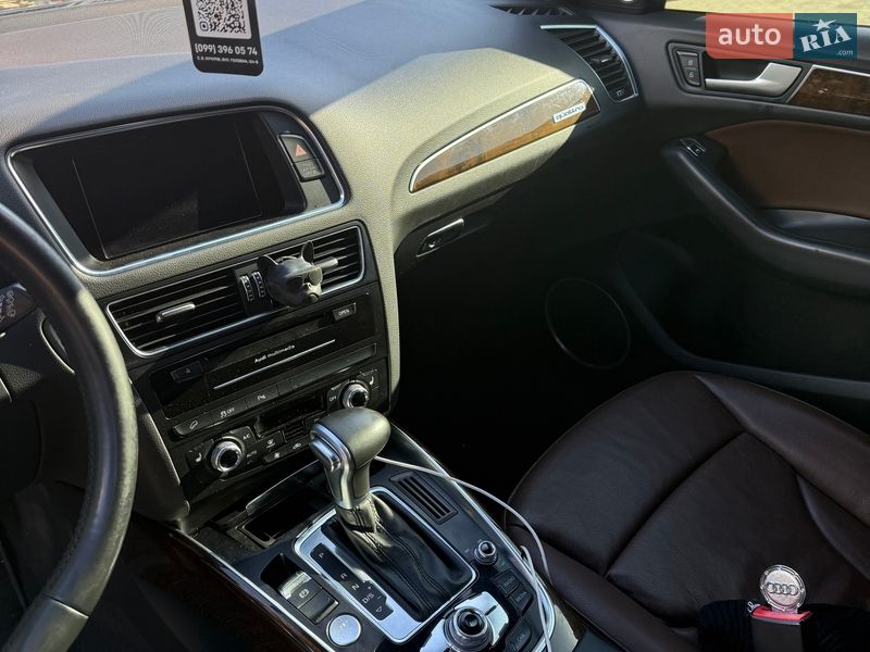 Позашляховик / Кросовер Audi Q5 2015 в Чернівцях