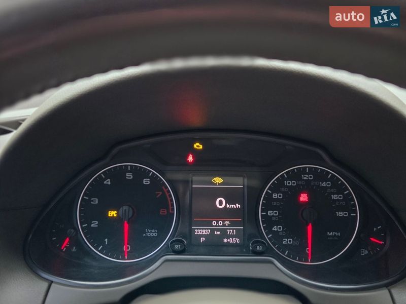 Позашляховик / Кросовер Audi Q5 2011 в Одесі