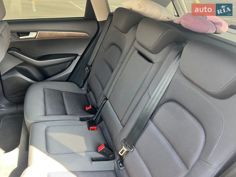 Внедорожник / Кроссовер Audi Q5 2012 в Киеве