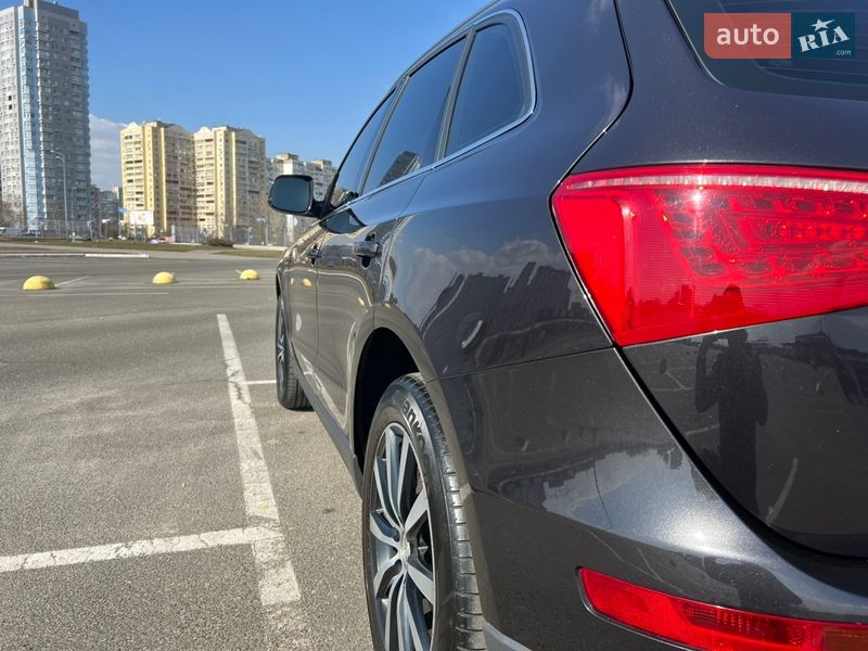 Внедорожник / Кроссовер Audi Q5 2012 в Киеве