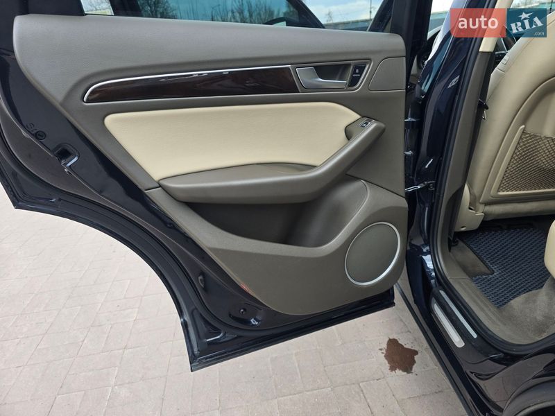 Позашляховик / Кросовер Audi Q5 2012 в Рівному