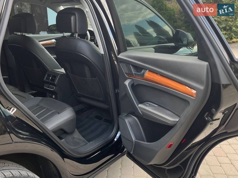 Позашляховик / Кросовер Audi Q5 2021 в Хмельницькому