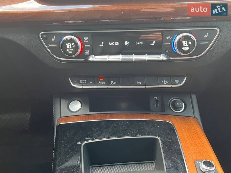 Позашляховик / Кросовер Audi Q5 2021 в Хмельницькому