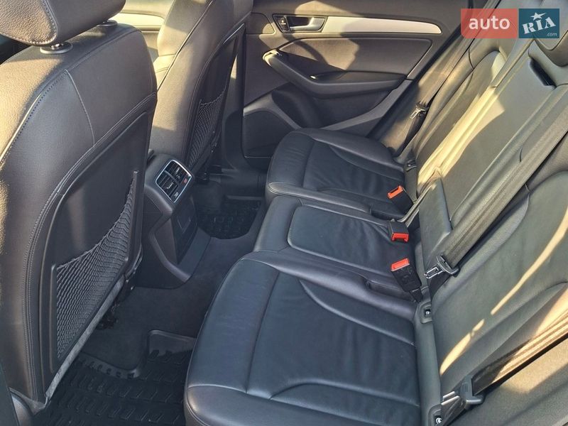 Позашляховик / Кросовер Audi Q5 2016 в Умані