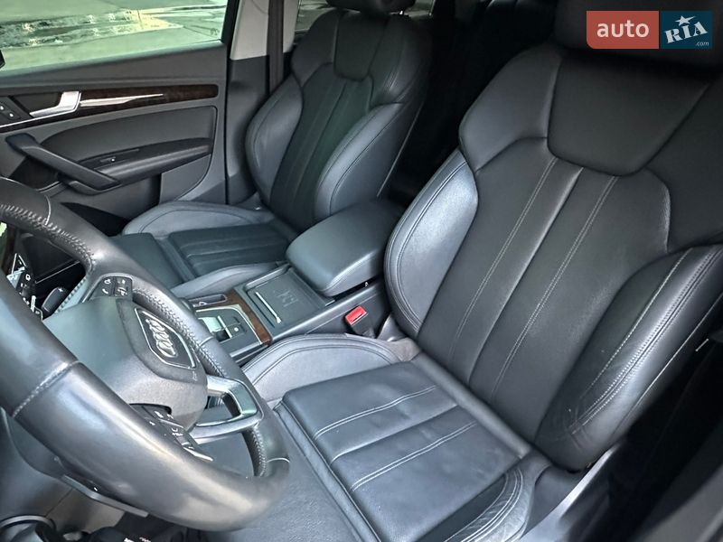 Позашляховик / Кросовер Audi Q5 2019 в Києві фото 39 Позашляховик / Кросовер Audi Q5 2019 в Києві