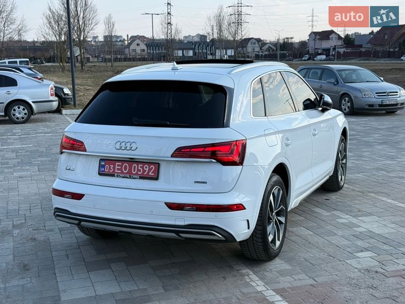 Внедорожник / Кроссовер Audi Q5 2021 в Киеве