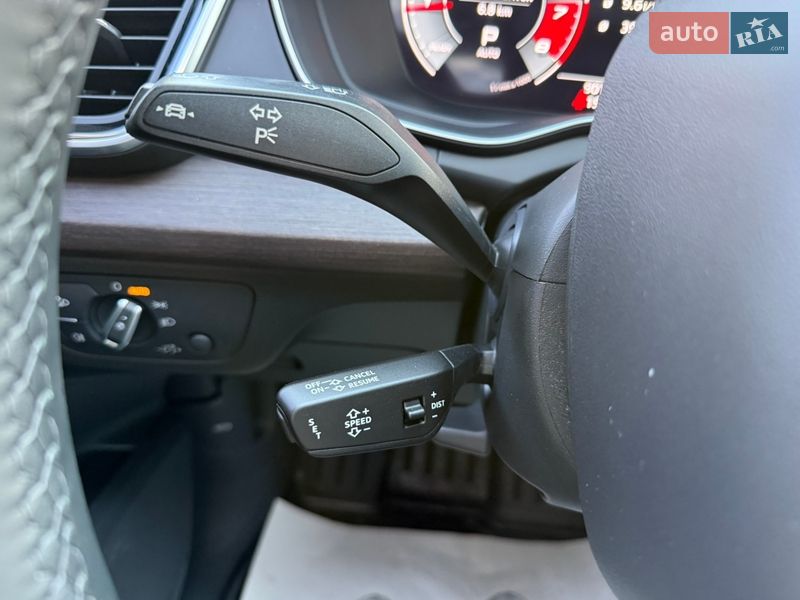 Внедорожник / Кроссовер Audi Q5 2021 в Киеве