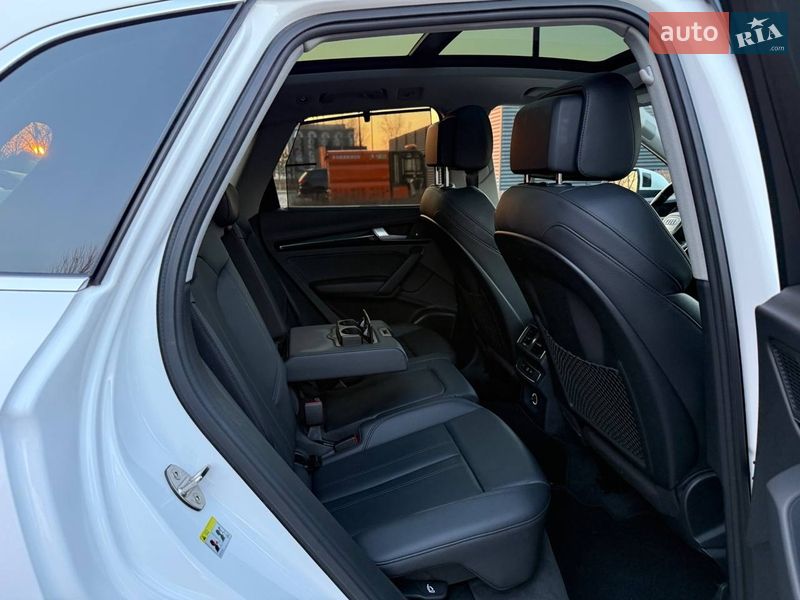 Внедорожник / Кроссовер Audi Q5 2017 в Киеве