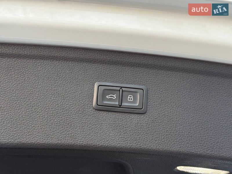 Внедорожник / Кроссовер Audi Q5 2017 в Киеве