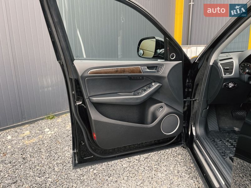 Позашляховик / Кросовер Audi Q5 2015 в Самборі