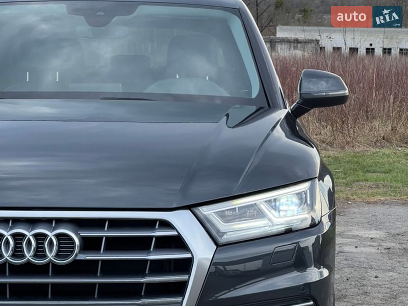 Позашляховик / Кросовер Audi Q5 2019 в Золочеві