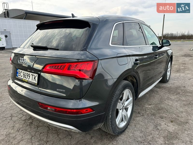 Позашляховик / Кросовер Audi Q5 2019 в Золочеві