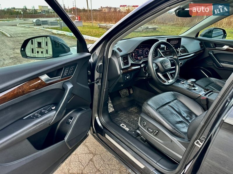 Позашляховик / Кросовер Audi Q5 2019 в Золочеві