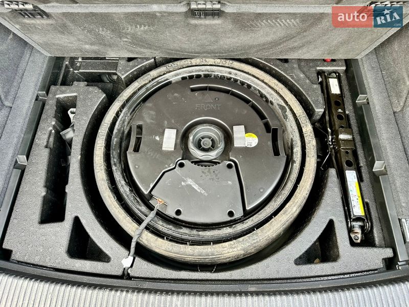 Позашляховик / Кросовер Audi Q5 2019 в Золочеві