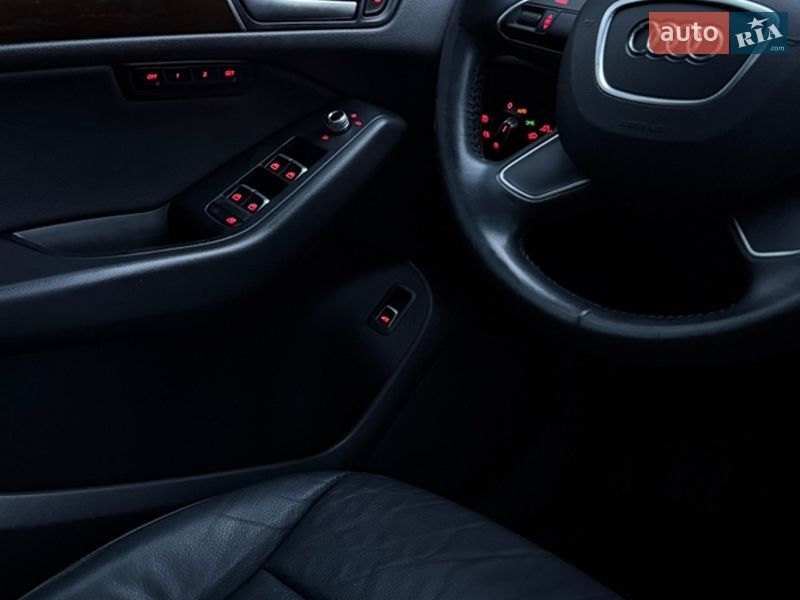 Позашляховик / Кросовер Audi Q5 2015 в Києві
