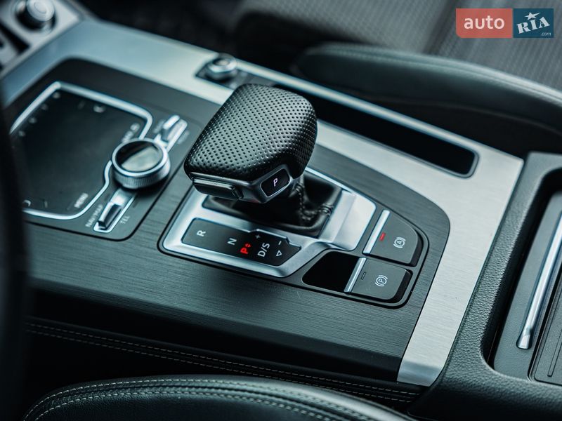 Внедорожник / Кроссовер Audi Q5 2019 в Днепре