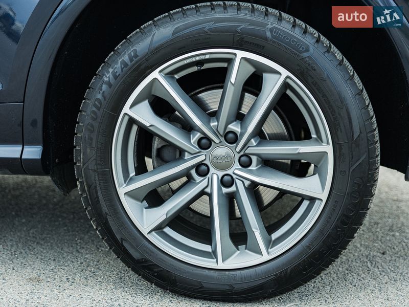 Внедорожник / Кроссовер Audi Q5 2019 в Днепре