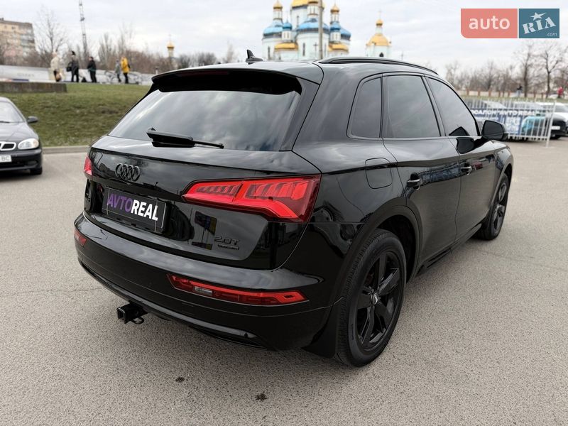 Внедорожник / Кроссовер Audi Q5 2018 в Кривом Роге