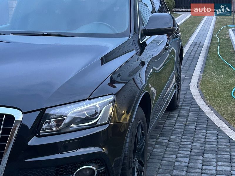 Внедорожник / Кроссовер Audi Q5 2010 в Черновцах