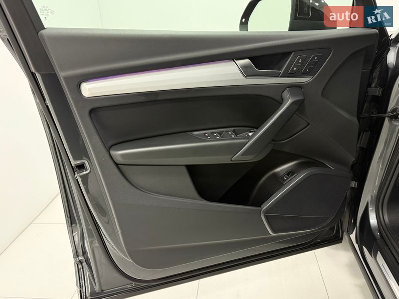 Внедорожник / Кроссовер Audi Q5 2023 в Одессе