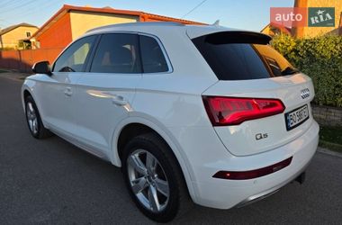 Внедорожник / Кроссовер Audi Q5 2018 в Тернополе
