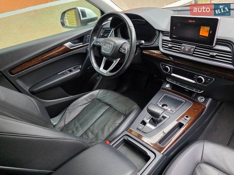 Внедорожник / Кроссовер Audi Q5 2018 в Тернополе