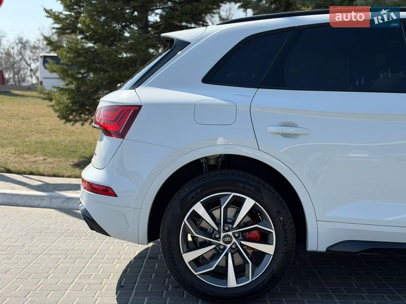 Позашляховик / Кросовер Audi Q5 2024 в Одесі