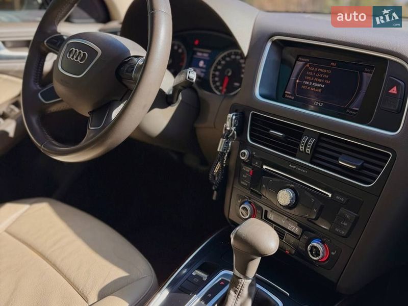 Позашляховик / Кросовер Audi Q5 2014 в Києві