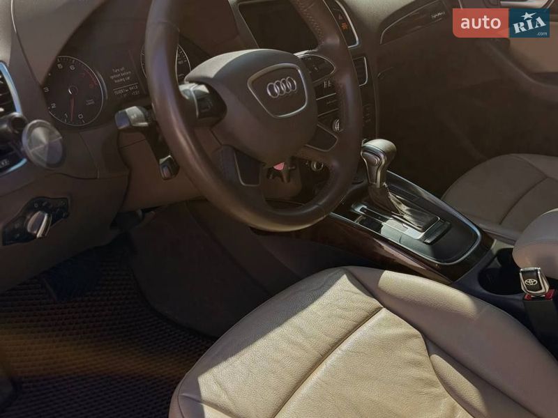 Позашляховик / Кросовер Audi Q5 2014 в Києві