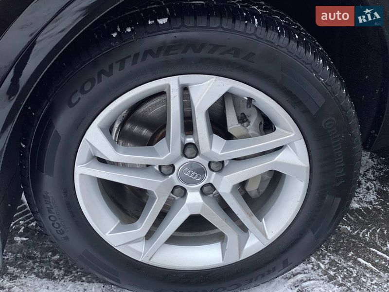 Позашляховик / Кросовер Audi Q5 2018 в Києві