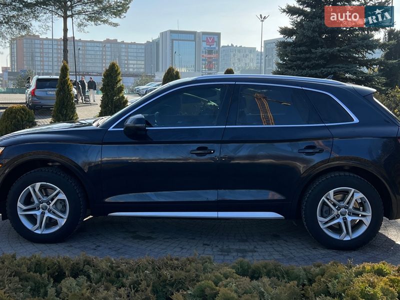 Позашляховик / Кросовер Audi Q5 2018 в Львові