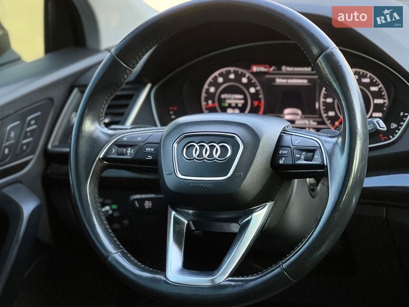 Позашляховик / Кросовер Audi Q5 2018 в Львові