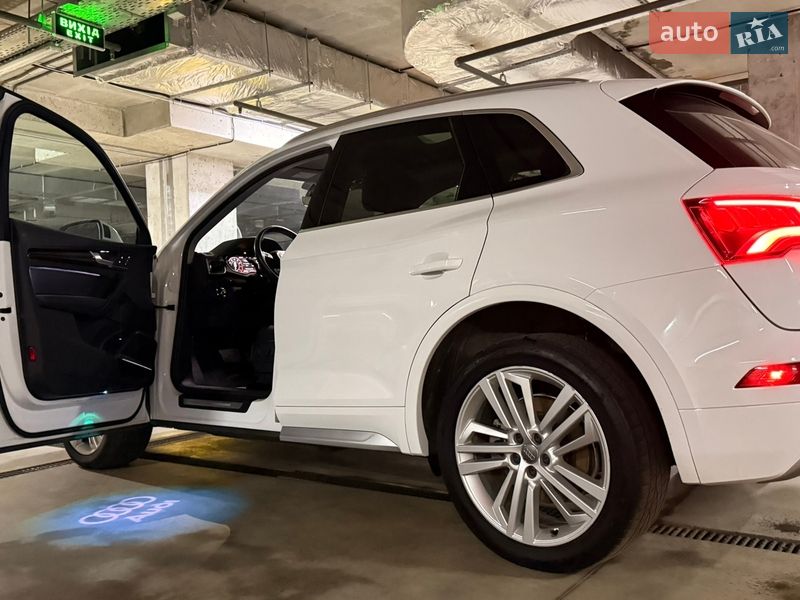 Внедорожник / Кроссовер Audi Q5 2018 в Киеве фото 16 Внедорожник / Кроссовер Audi Q5 2018 в Киеве