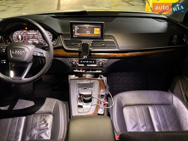 Внедорожник / Кроссовер Audi Q5 2018 в Киеве фото 23 Внедорожник / Кроссовер Audi Q5 2018 в Киеве