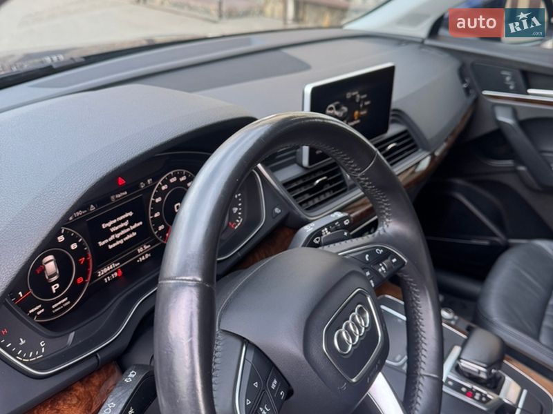 Внедорожник / Кроссовер Audi Q5 2018 в Владимире фото 53 Внедорожник / Кроссовер Audi Q5 2018 в Владимире