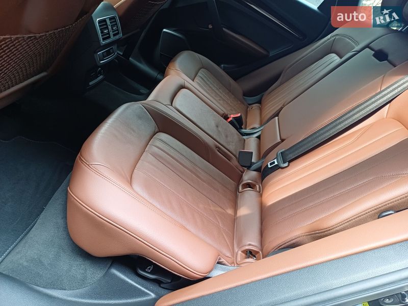 Внедорожник / Кроссовер Audi Q5 2019 в Ужгороде фото 28 Внедорожник / Кроссовер Audi Q5 2019 в Ужгороде