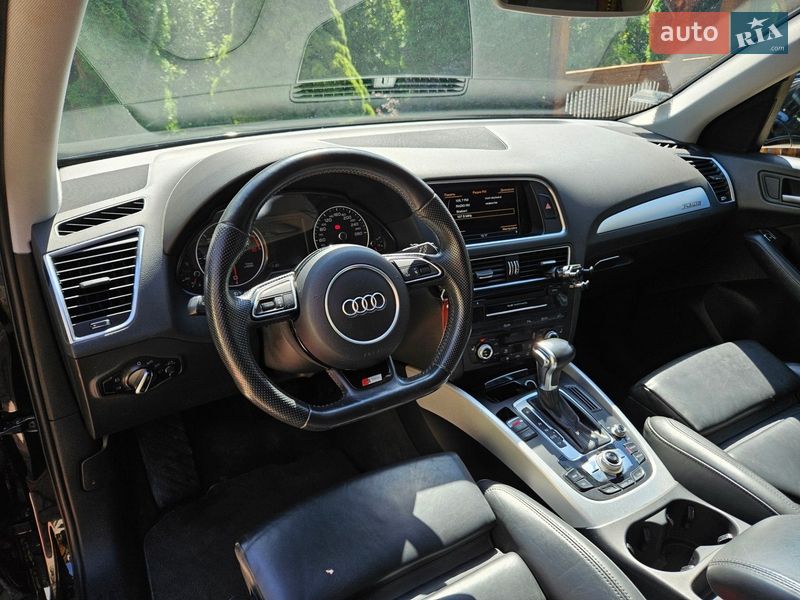 Внедорожник / Кроссовер Audi Q5 2015 в Каменец-Подольском