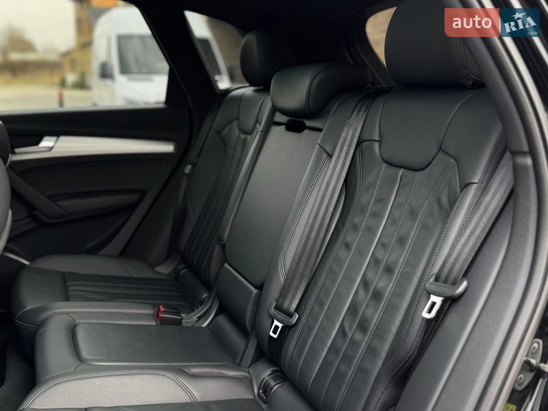 Внедорожник / Кроссовер Audi Q5 2018 в Ровно