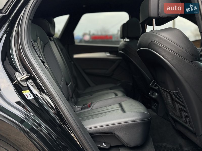 Внедорожник / Кроссовер Audi Q5 2018 в Ровно