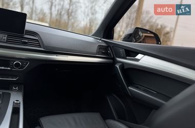 Внедорожник / Кроссовер Audi Q5 2018 в Ровно