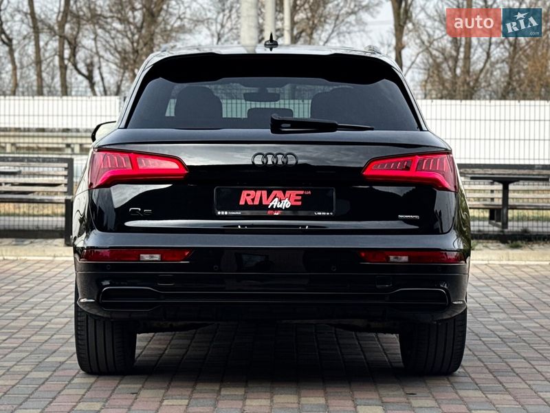 Внедорожник / Кроссовер Audi Q5 2018 в Ровно