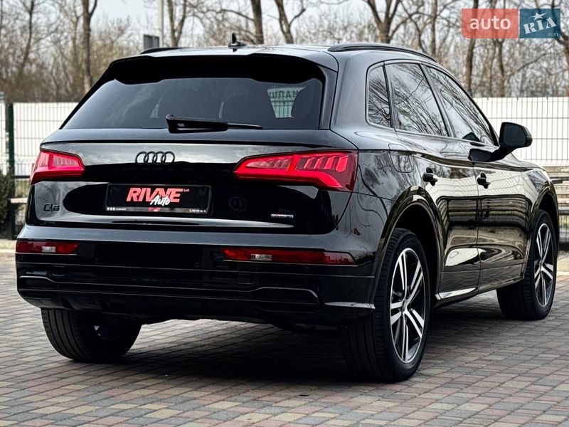Внедорожник / Кроссовер Audi Q5 2018 в Ровно