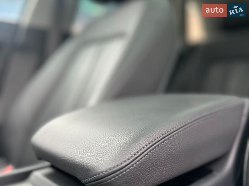 Позашляховик / Кросовер Audi Q5 2020 в Луцьку