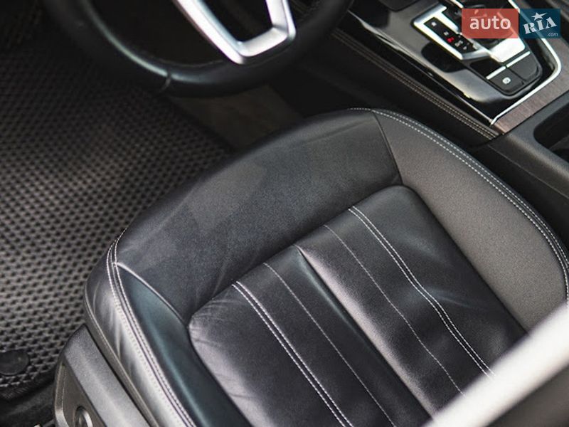Внедорожник / Кроссовер Audi Q5 2021 в Львове