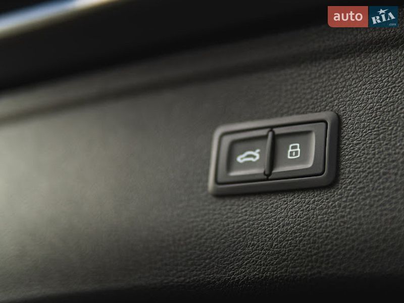 Внедорожник / Кроссовер Audi Q5 2021 в Львове