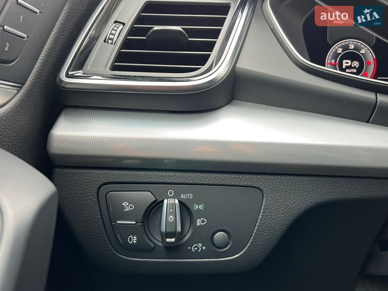 Внедорожник / Кроссовер Audi Q5 2021 в Львове