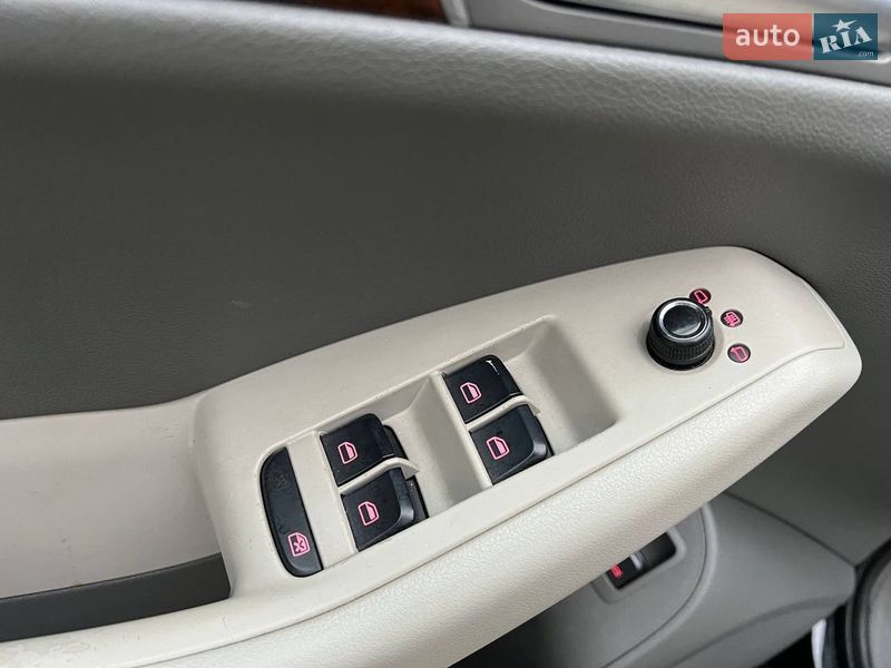 Внедорожник / Кроссовер Audi Q5 2010 в Львове