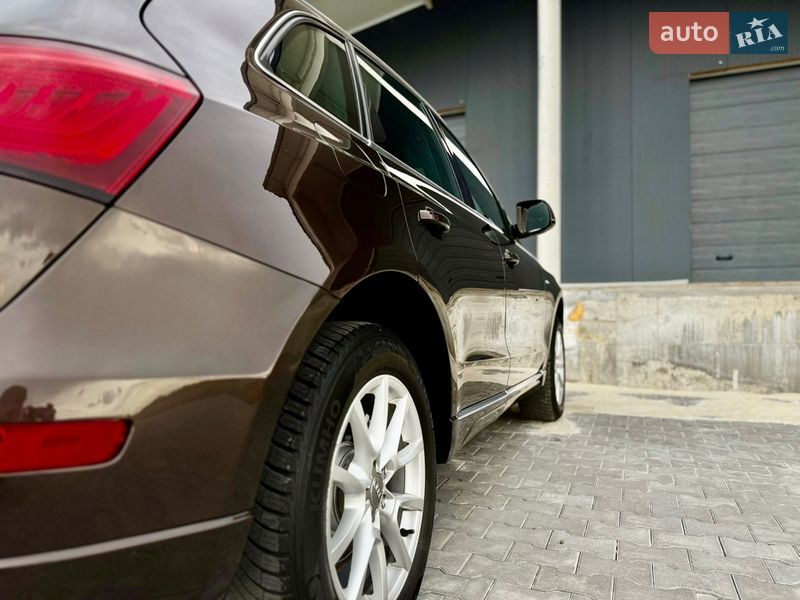 Внедорожник / Кроссовер Audi Q5 2012 в Тернополе